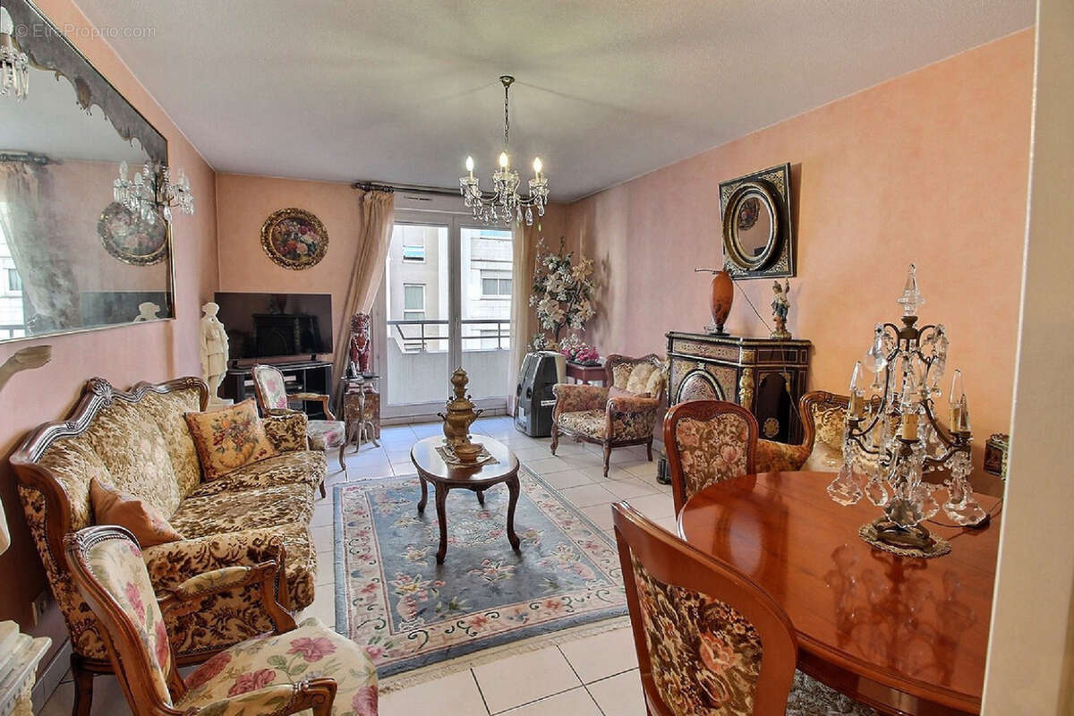 Appartement à VILLEURBANNE