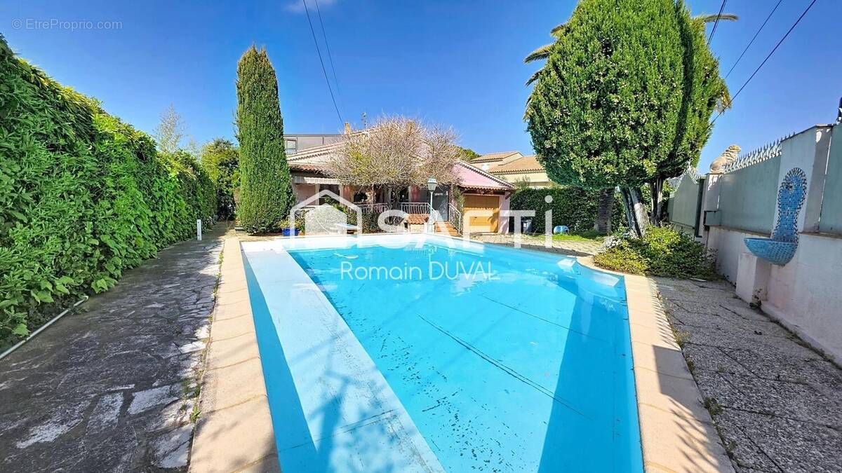 Photo 1 - Maison à SIX-FOURS-LES-PLAGES