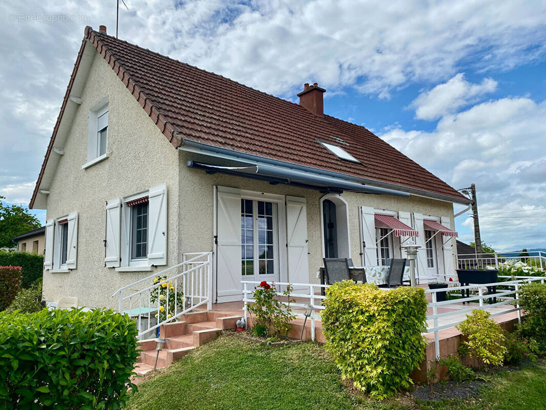 Maison à GUEUGNON