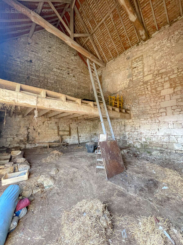 Maison à SAINT-SAUVEUR