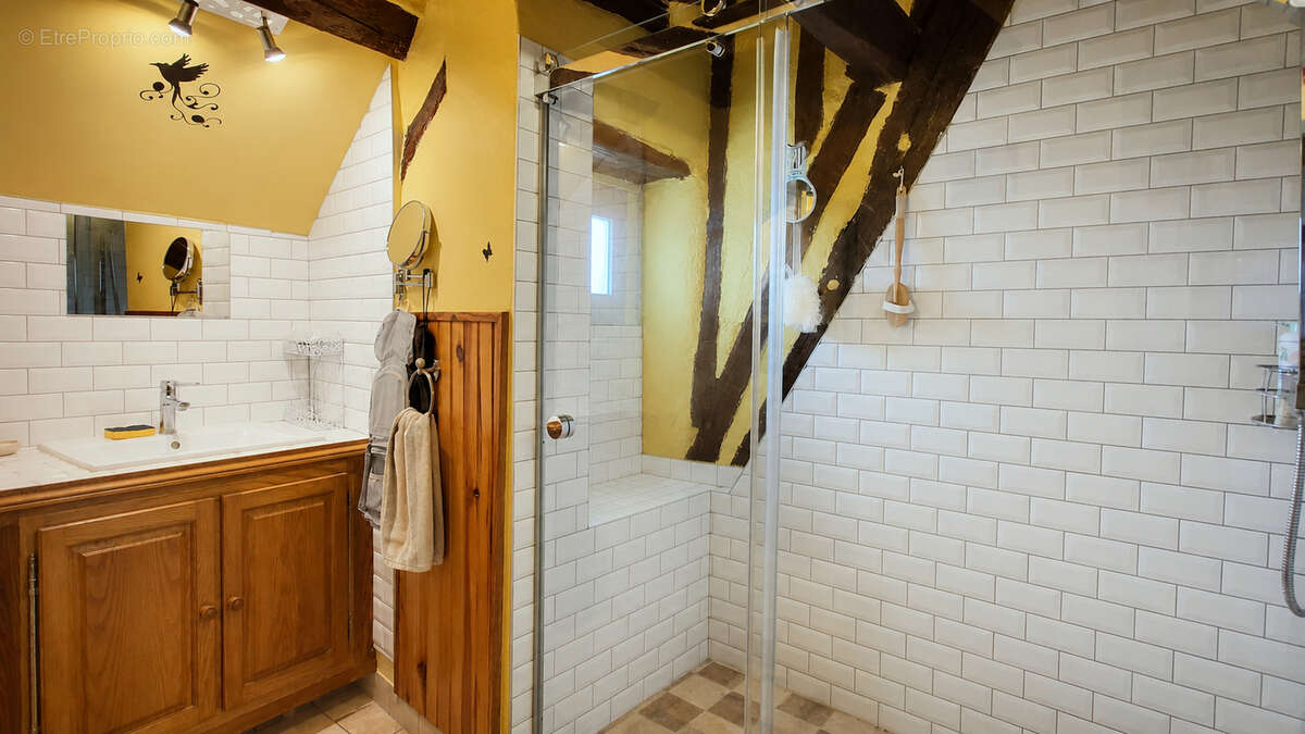 Appartement à EPERNON