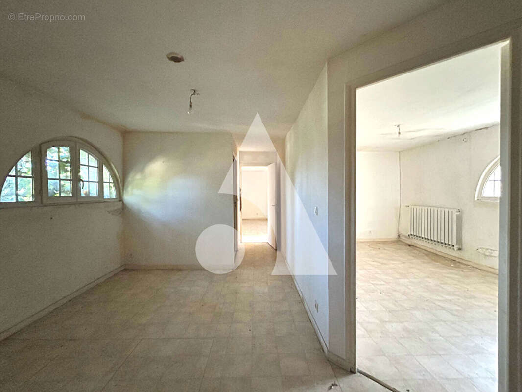 Maison 10 pièces, 6 chambres, 262m² - photo 7