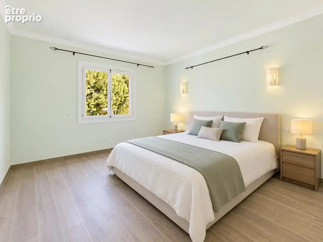 Antibes – saint-maymes  villa 349 m² – piscine – 3 logements - photo 7