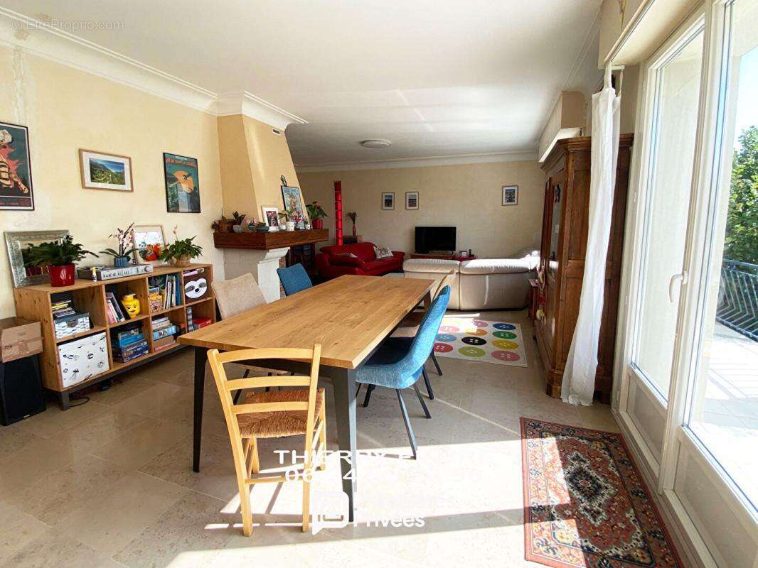A VENDRE MONTREUIL BELLAY 49260 Maison de 151 m2  4 chambres sur terrain clos avec véranda cave - photo 5