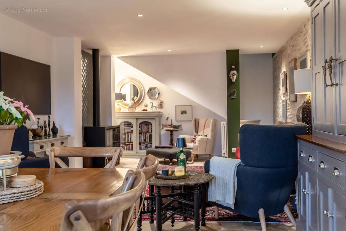 Maison à LAVERCANTIERE