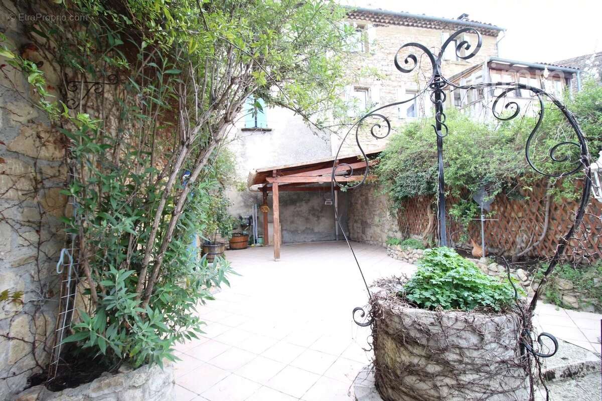 Maison à ROQUETAILLADE