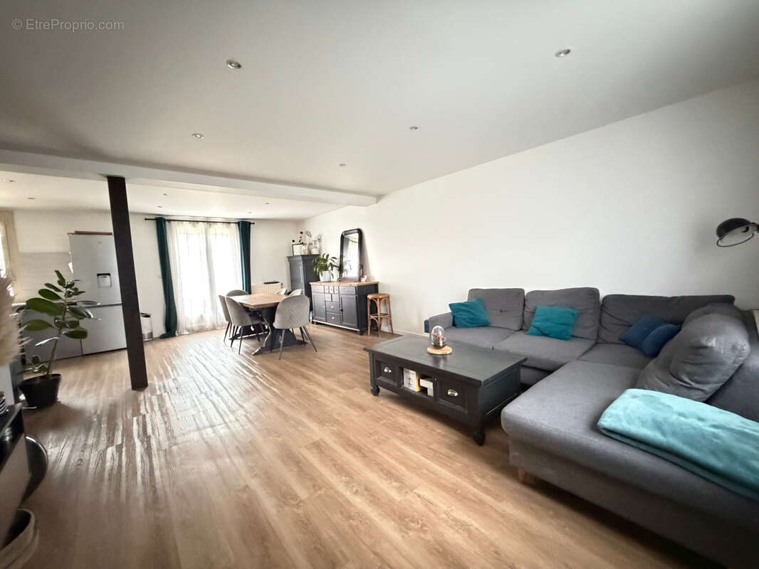 Maison à MITRY-MORY