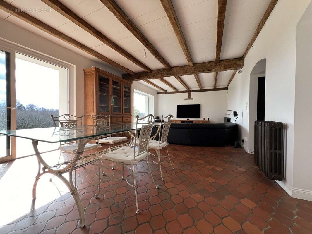 Appartement à VILLEFRANQUE