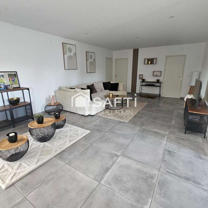 Photo 4 - Maison à CUSSET