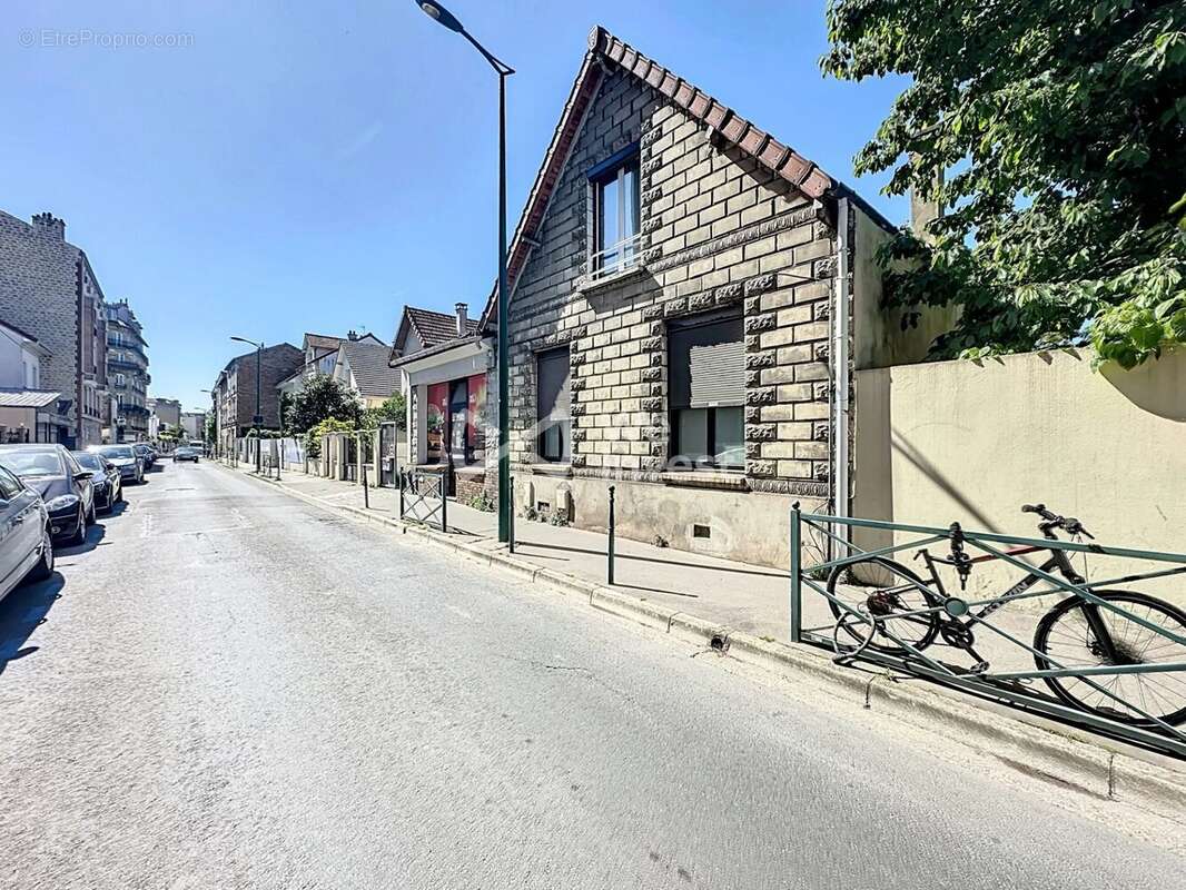 Appartement à COLOMBES