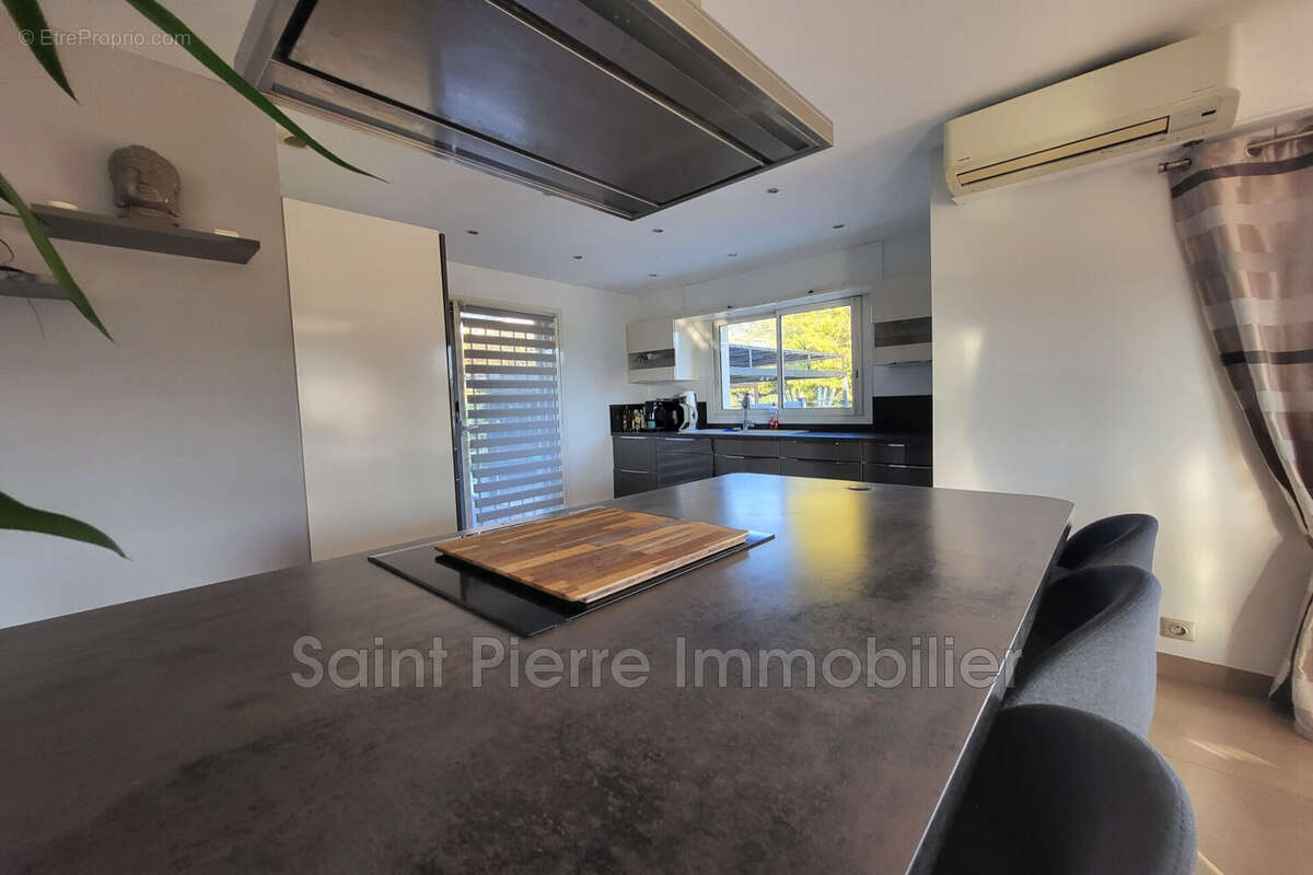 Maison à LA COLLE-SUR-LOUP