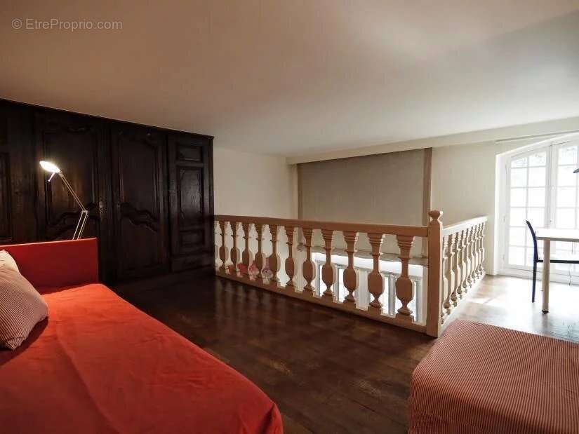 Appartement à PARIS-4E
