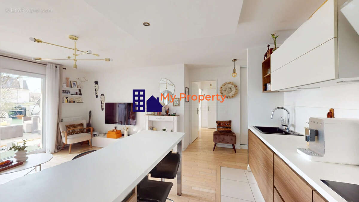 Appartement à LA GARENNE-COLOMBES