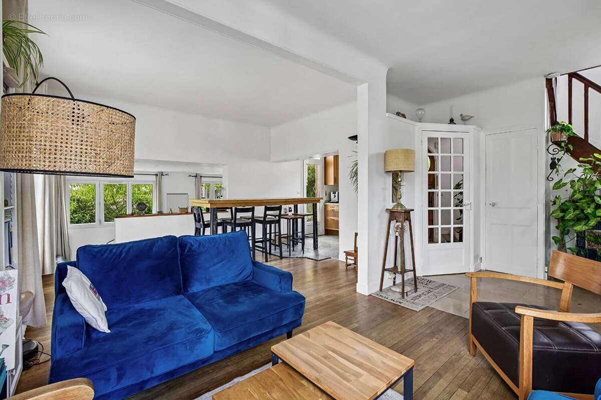 Bas de Chatou - Maison 136 m² au sol - 7 mn RER et centre ville - photo 3