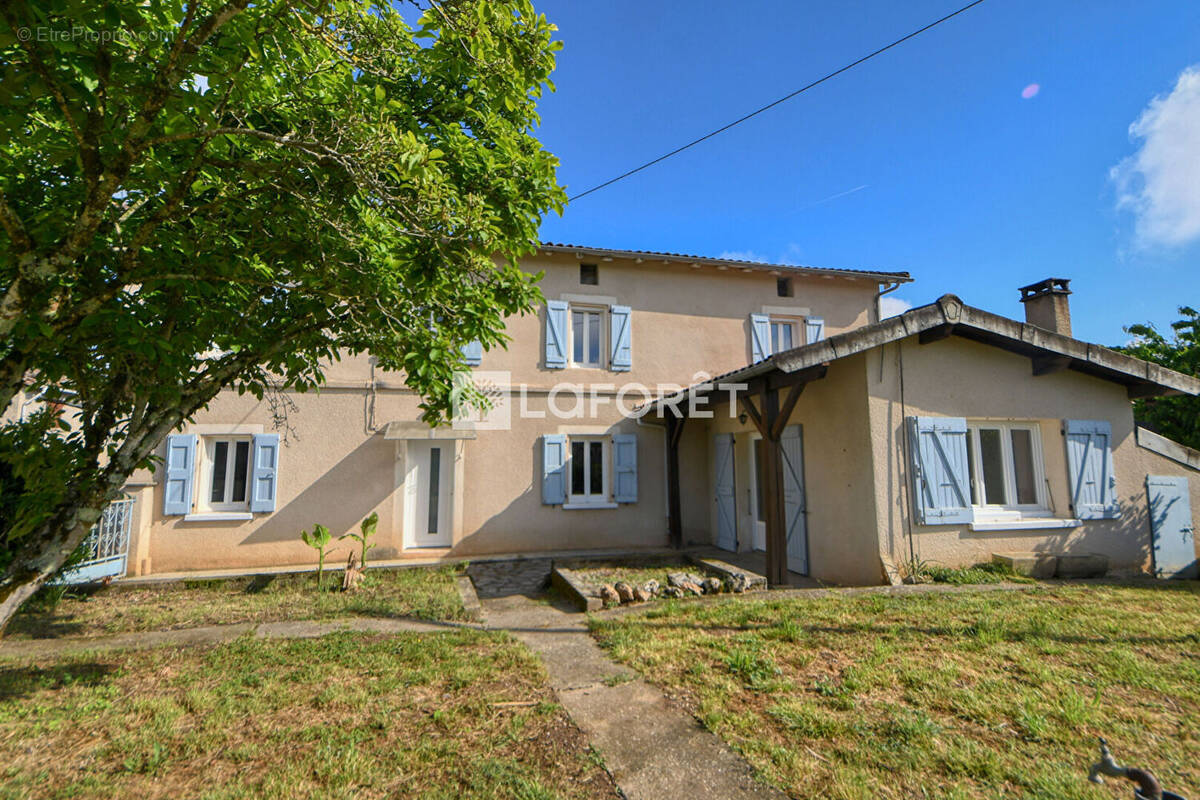Maison à LISLE-SUR-TARN