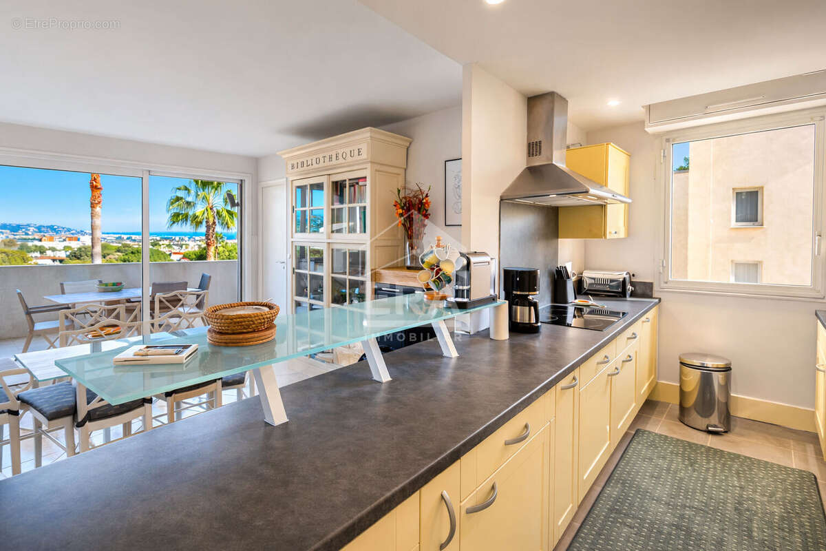 Appartement à MANDELIEU-LA-NAPOULE
