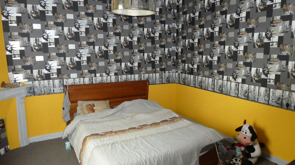 Maison à LA CROISILLE-SUR-BRIANCE