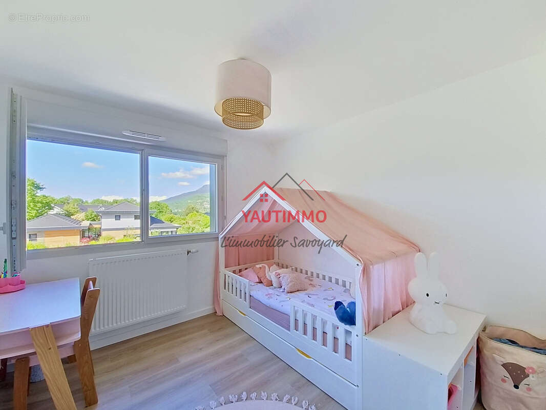 Appartement à VETRAZ-MONTHOUX