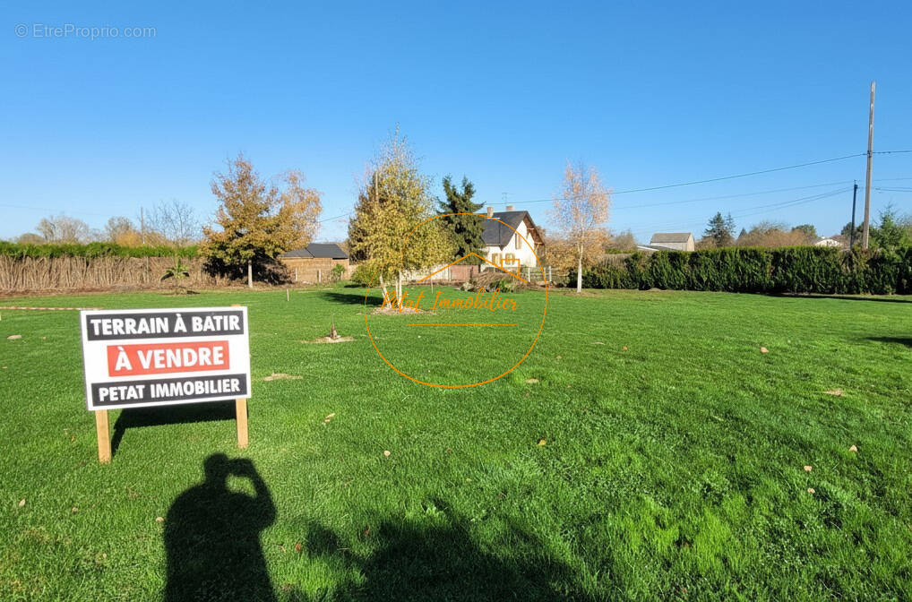 Terrain à LAILLY-EN-VAL