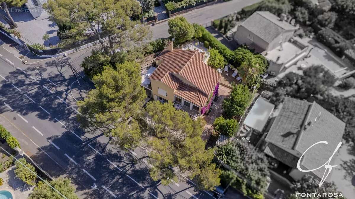 Maison à SAINT-RAPHAEL