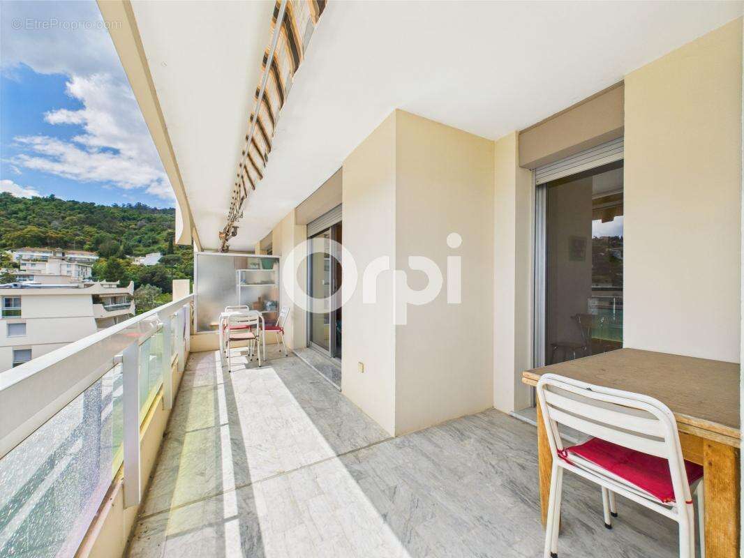 Appartement à MANDELIEU-LA-NAPOULE