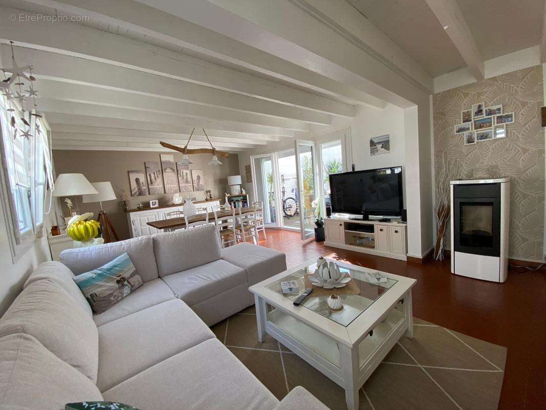 Maison à LES MATHES