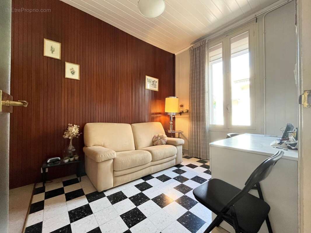 Béziers Champs de Mars – Maison de ville 125 m² avec patio, terrasse et grand garage - photo 12