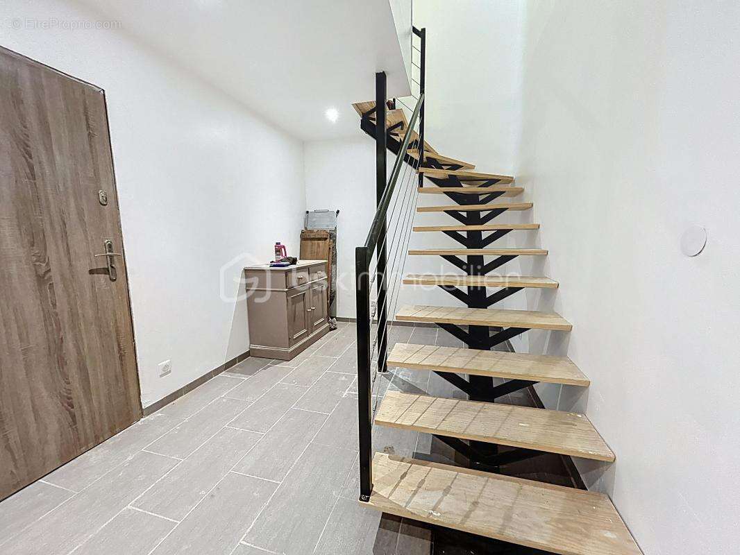 Maison à SAINT-JEAN-DE-BLAIGNAC