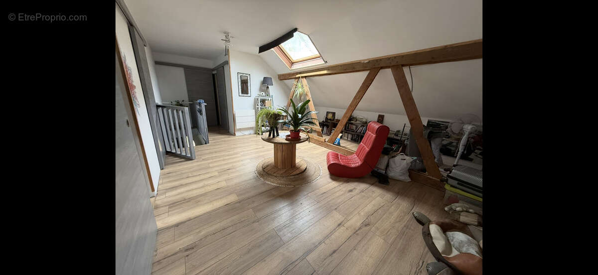 Maison à LOMBRON