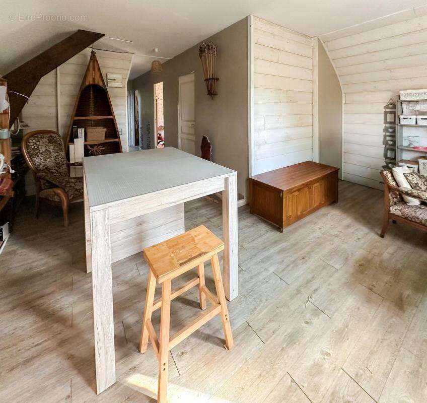 Maison à YVRE-L&#039;EVEQUE