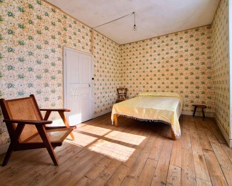 Maison de caractère en pierres – LE PESCHER (19) - photo 12