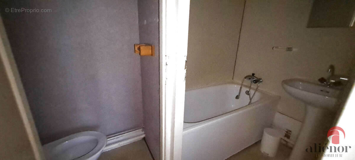 Appartement à MORILLON