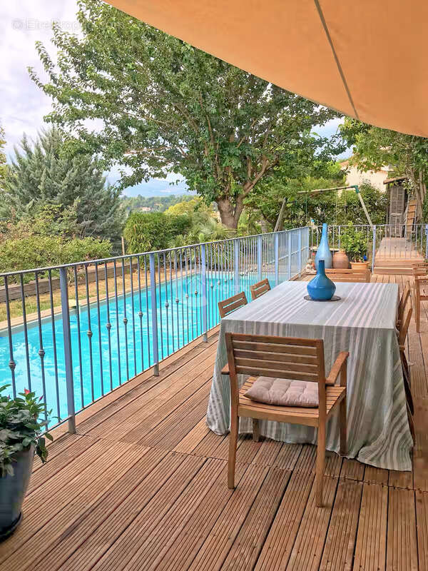 Coup de cœur à Montauroux : Superbe bas de maison de 93 m2 avec piscine privative et dépendance - photo 4