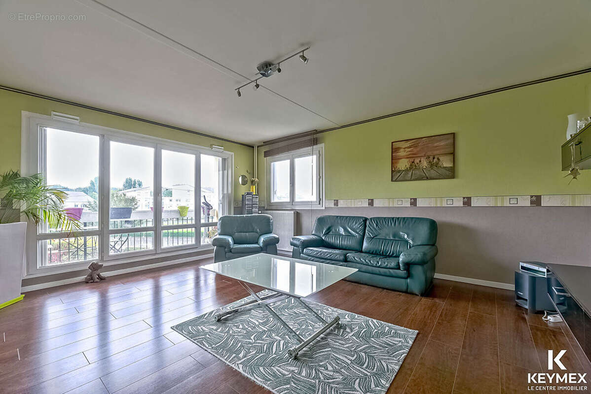 Appartement à TAVERNY