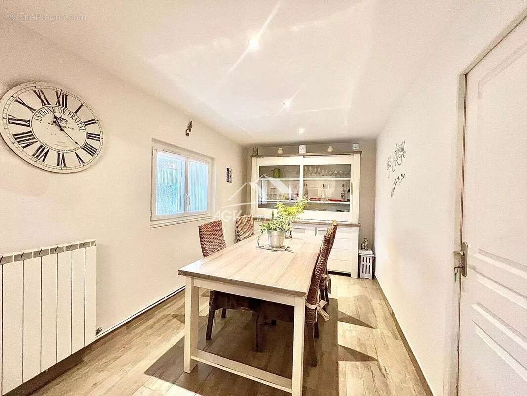 Maison à SAINT-MARTIN-DE-VALGALGUES