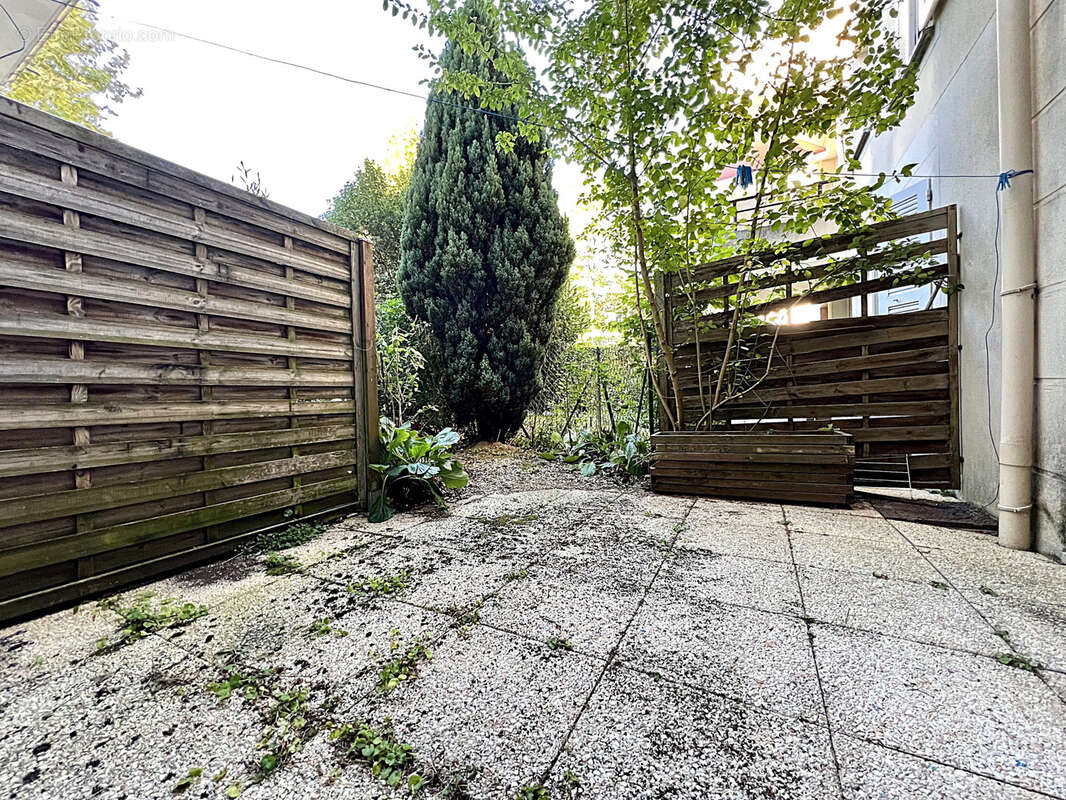 Appartement à MAGNY-LE-HONGRE