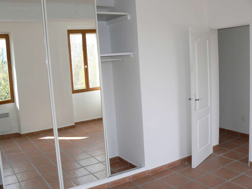 Appartement à PIGNANS
