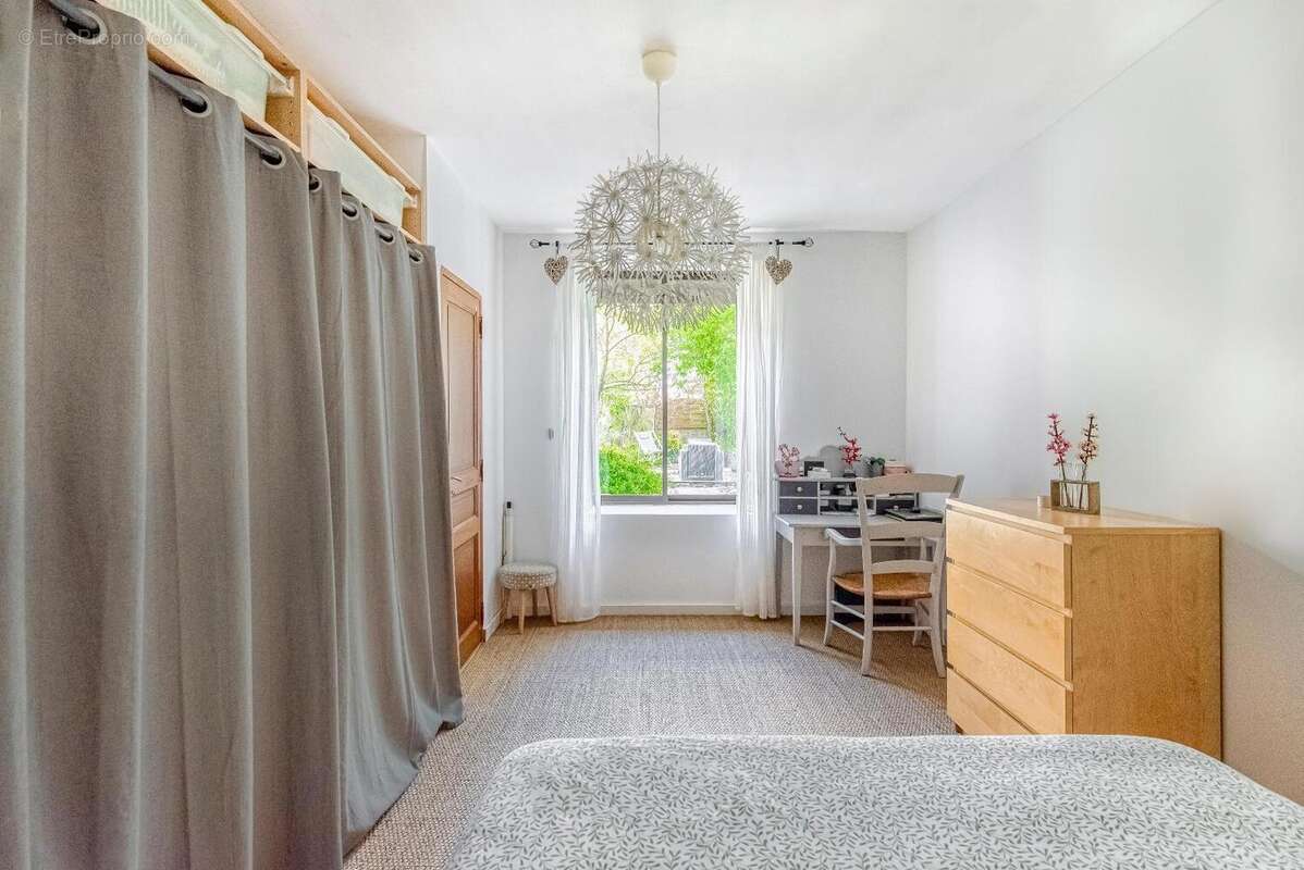   - Maison à SAINTE-GEMMES-SUR-LOIRE