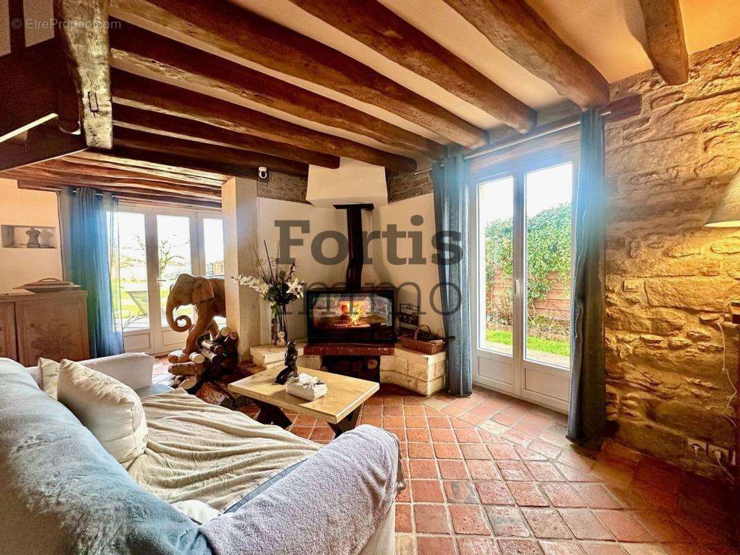 Maison à SAINT-GERMAIN-SUR-ECOLE