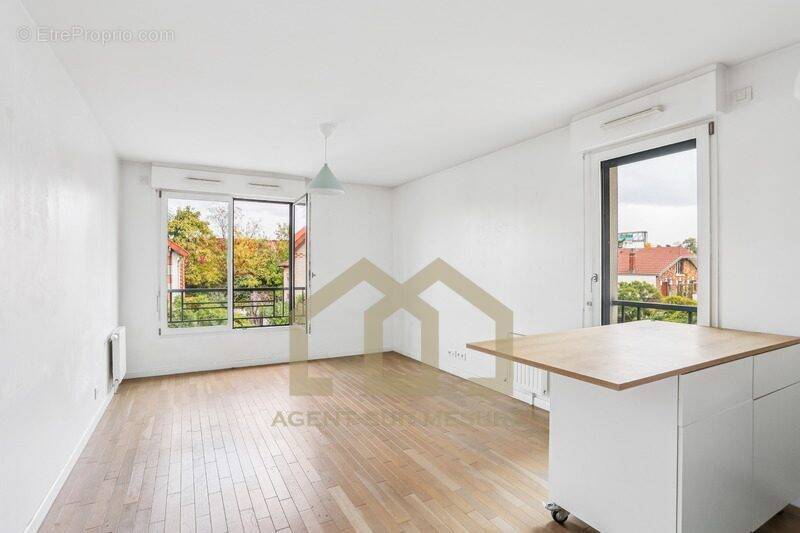 Appartement à MAISONS-ALFORT