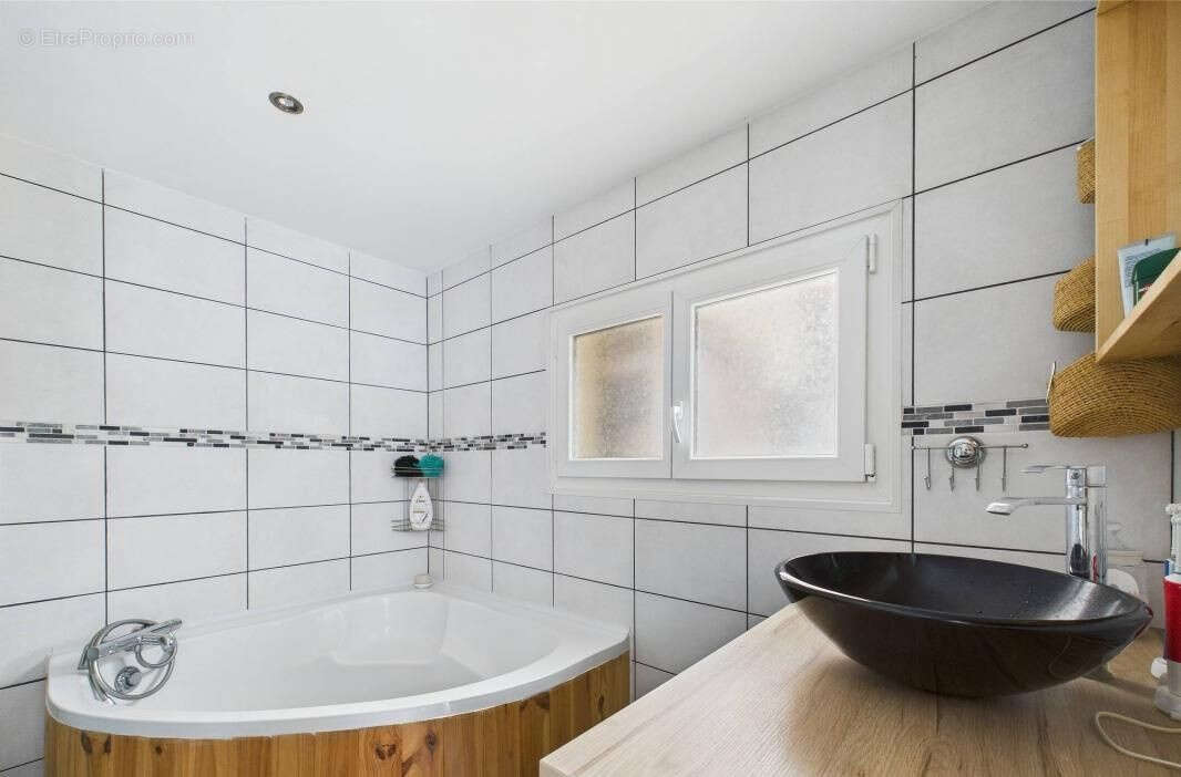 Maison à ENSUES-LA-REDONNE