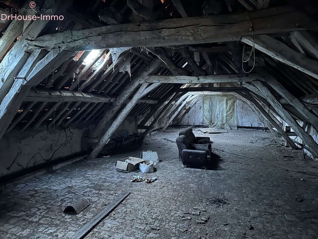 Maison à CORBEILLES