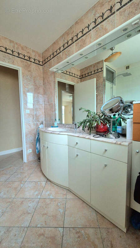 Limitrophe pont saint martin - reze - bouguenais, maison familiale 5 ch - 154 m² hab - 451 m² parcelle - garage - photo 10
