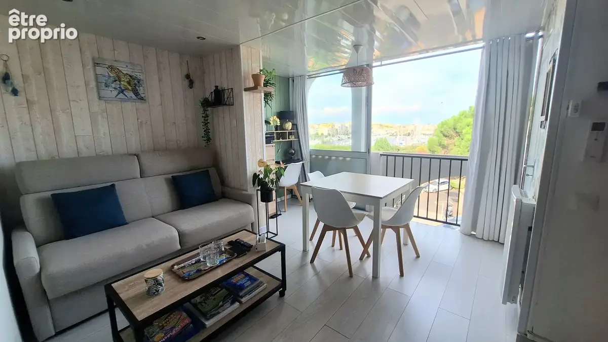 LE CAP D'AGDE - RICHELIEU - Appartement T2 rénové avec loggia - vue Port - ascenseur et piscine - photo 3