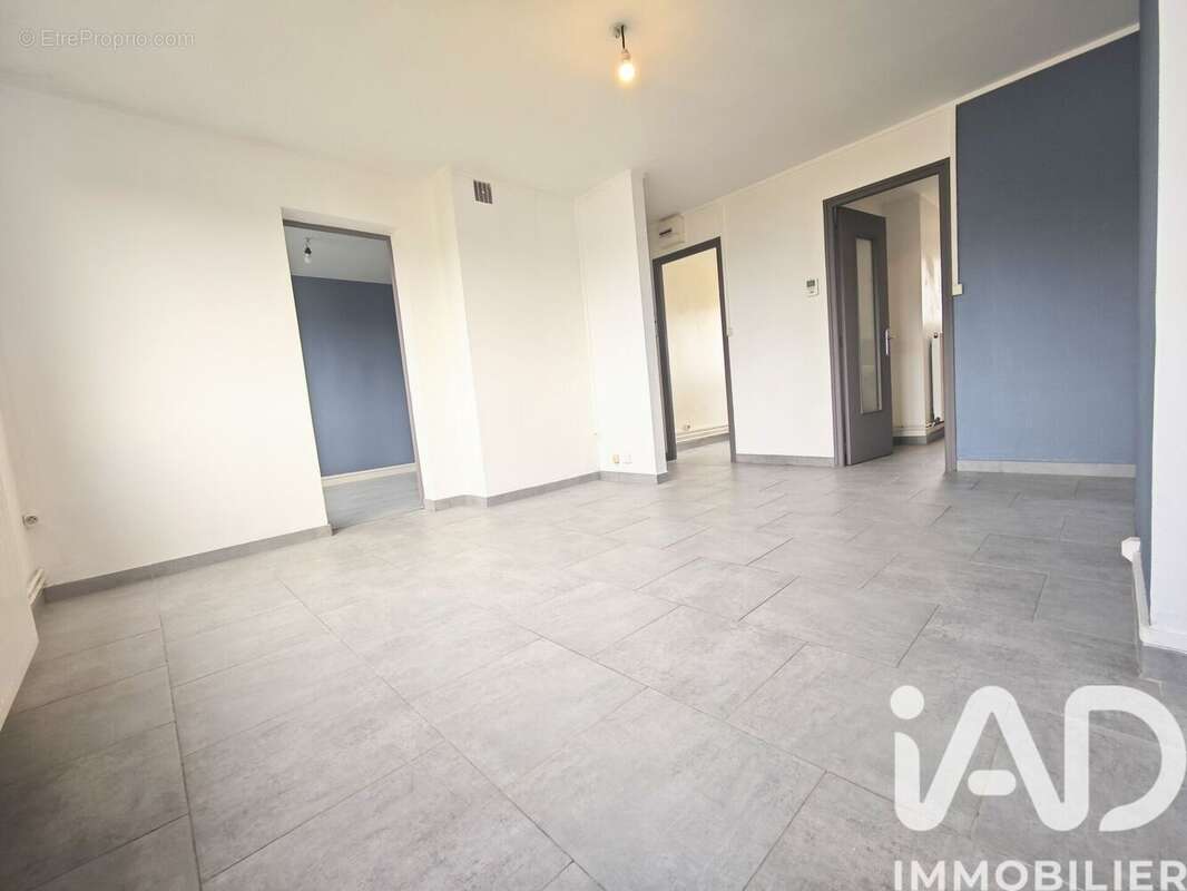 Photo 3 - Appartement à FERRIERE-LA-GRANDE