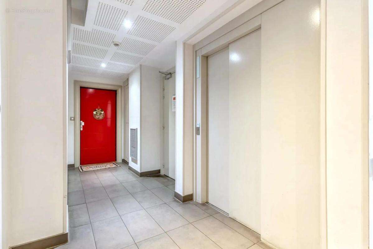 Appartement à COLOMBES