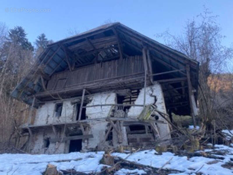Maison à UGINE
