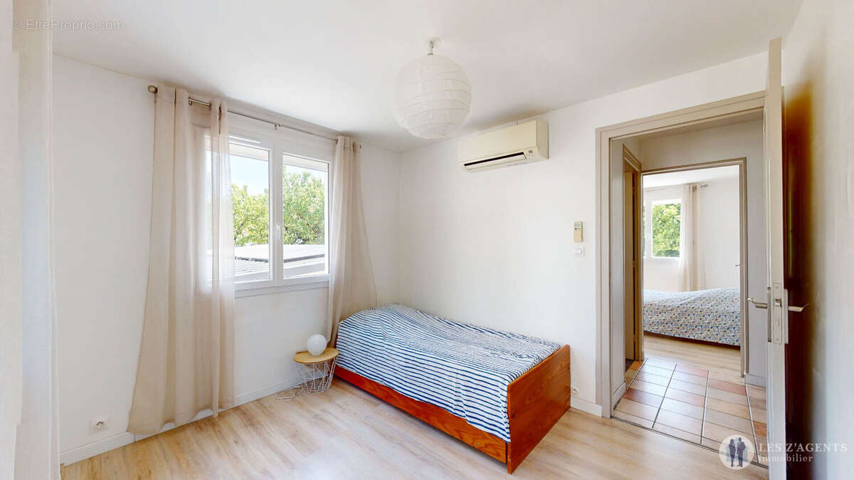 Appartement à SAINT-MARTIN-D'HERES