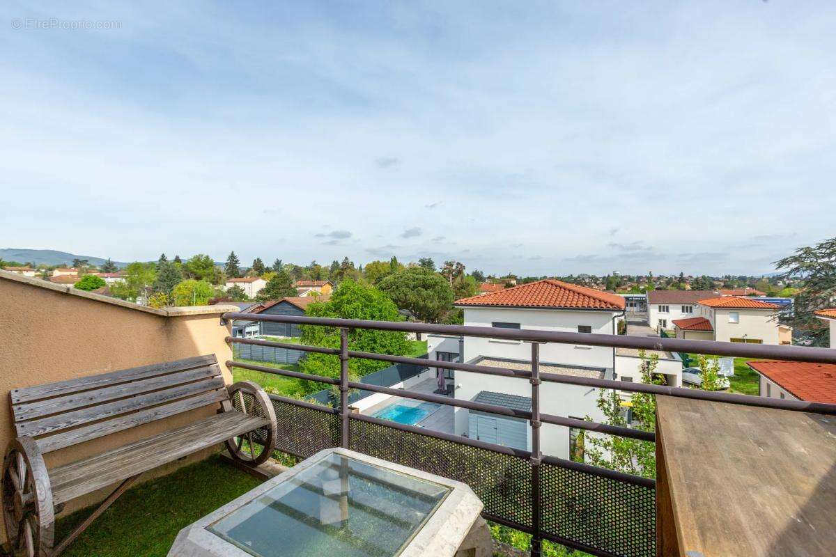 Appartement à CRAPONNE