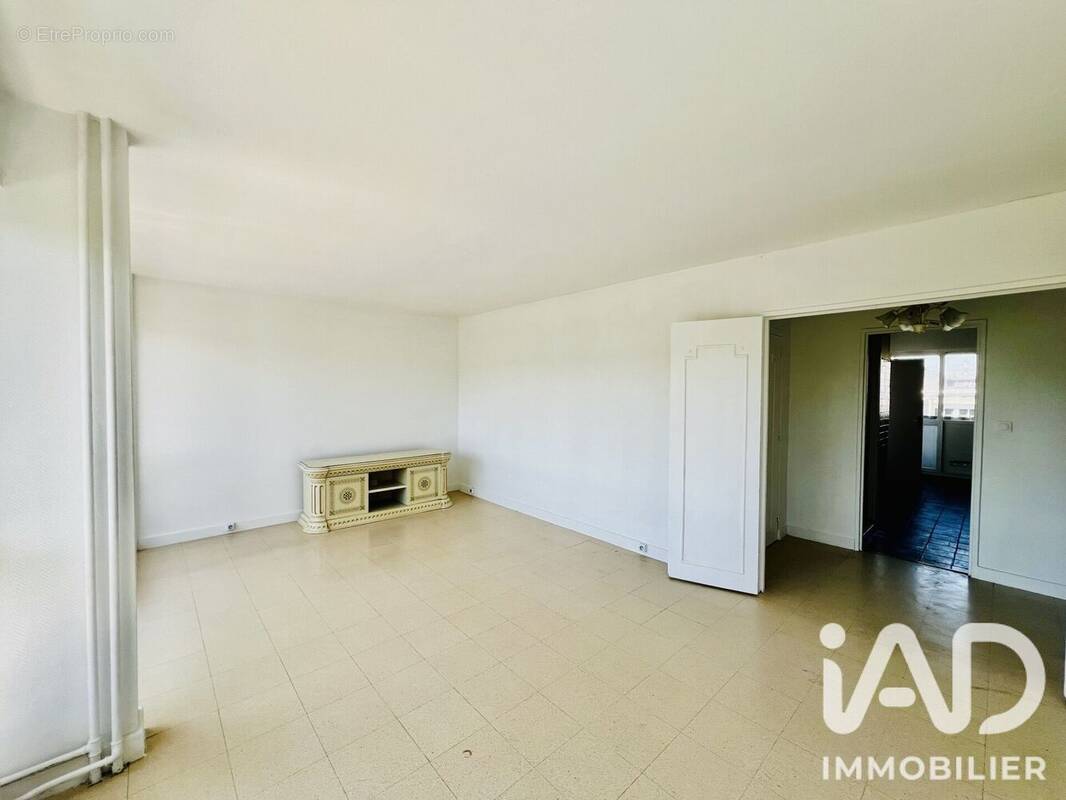 Photo 1 - Appartement à SARCELLES
